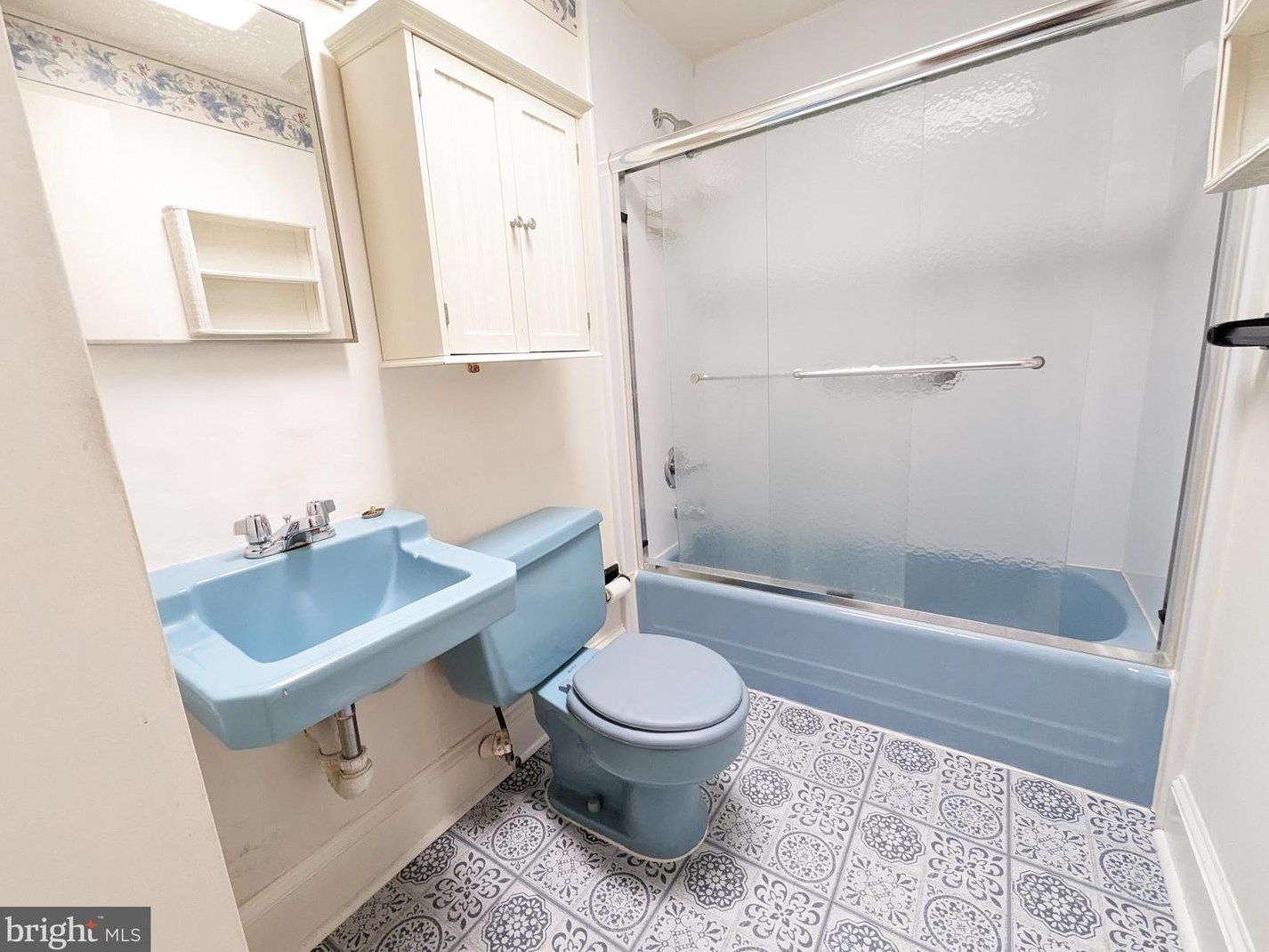 3193 Bero Rd, Baltimore MD 21227-3431 exterior