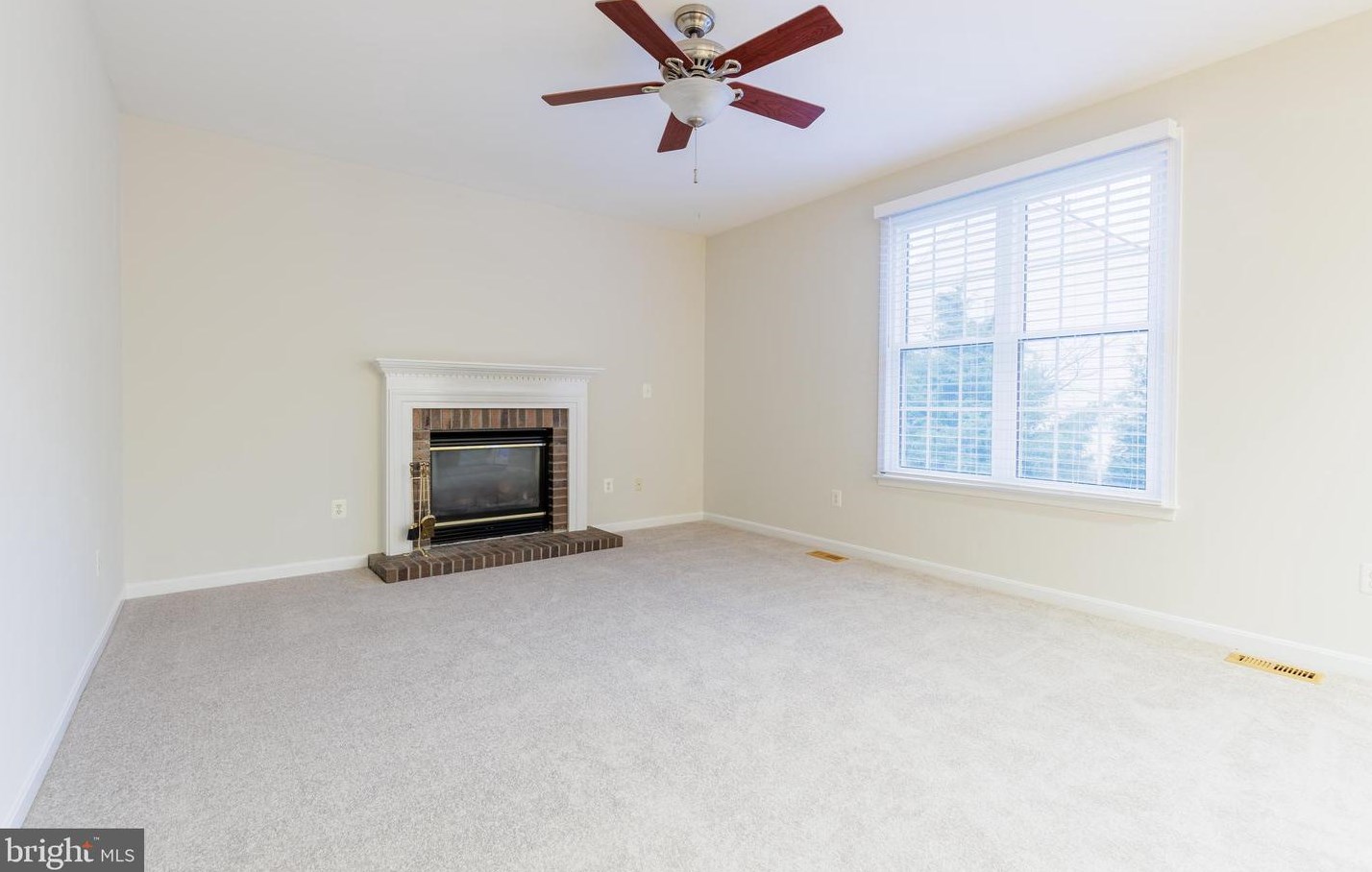 8205 Selwin Ct, Baltimore MD 21237-3363 exterior