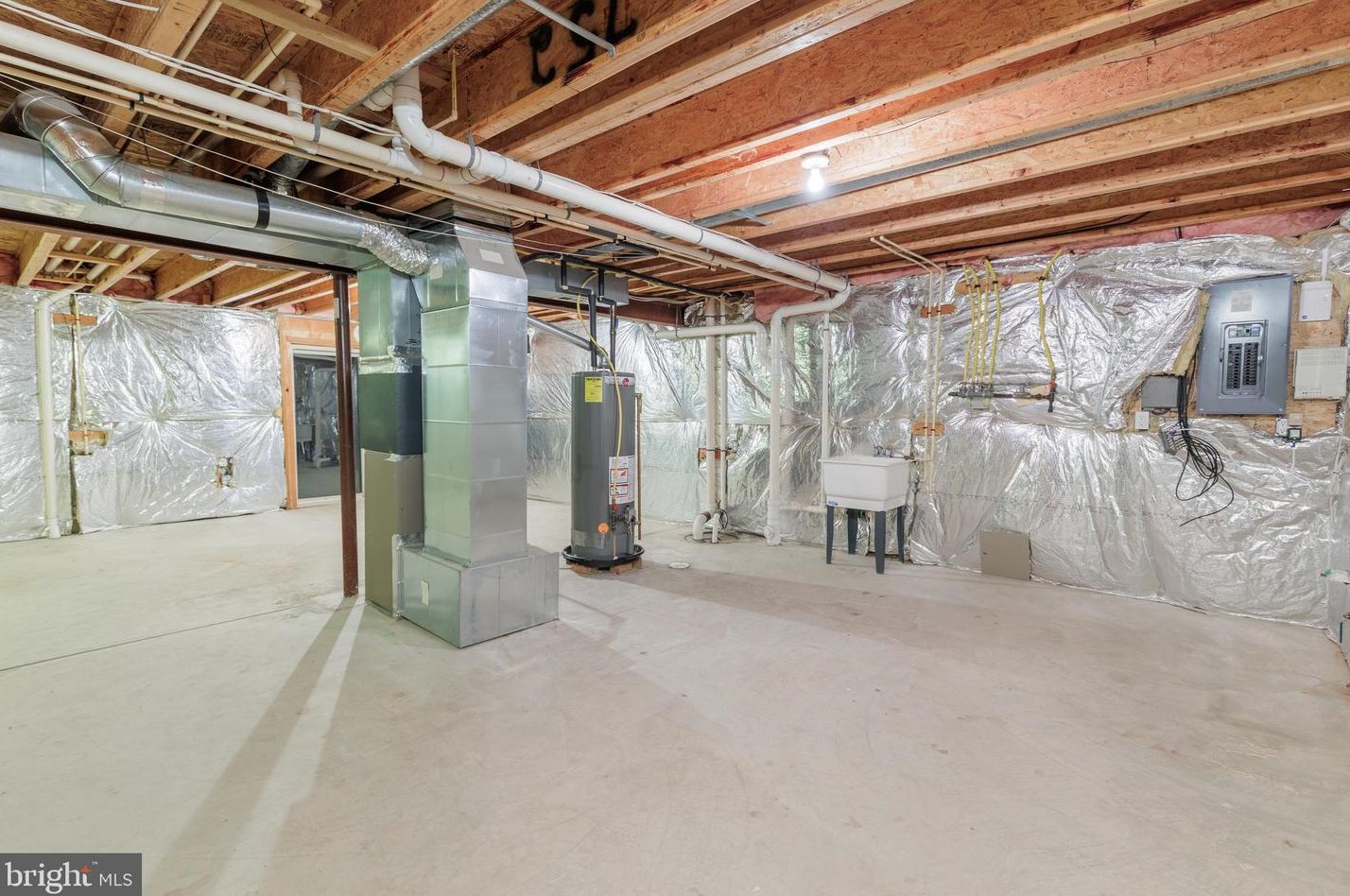 8205 Selwin Ct, Baltimore MD 21237-3363 exterior