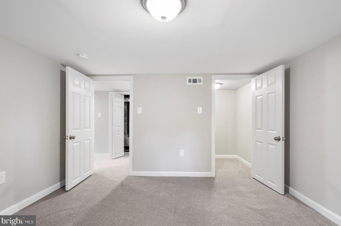 2710 Linwood Ave, Baltimore MD  21234-5629 exterior