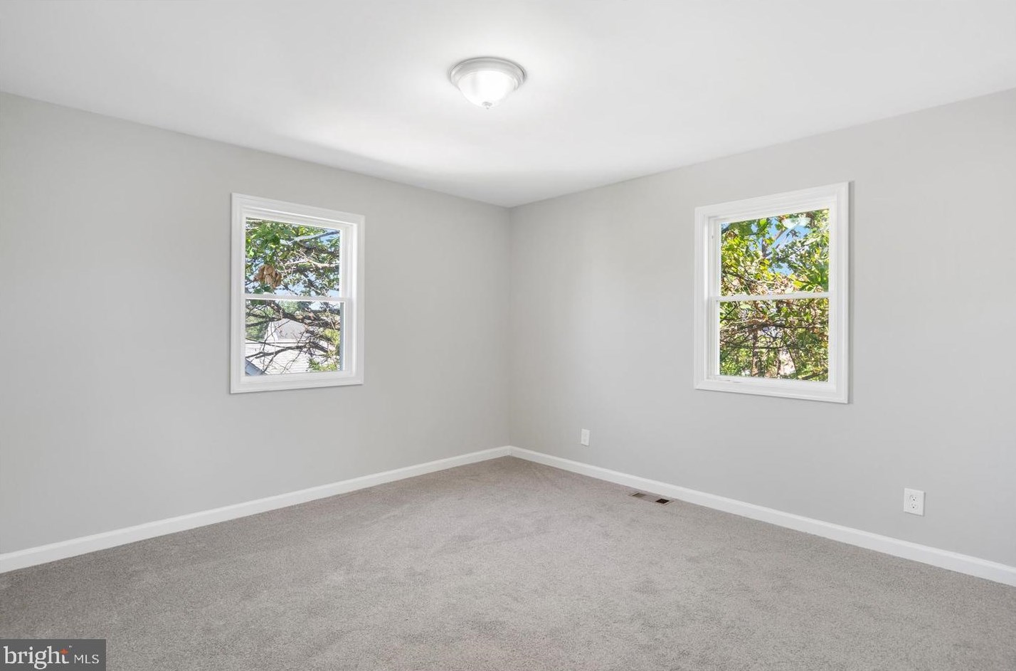 2710 Linwood Ave, Baltimore MD  21234-5629 exterior