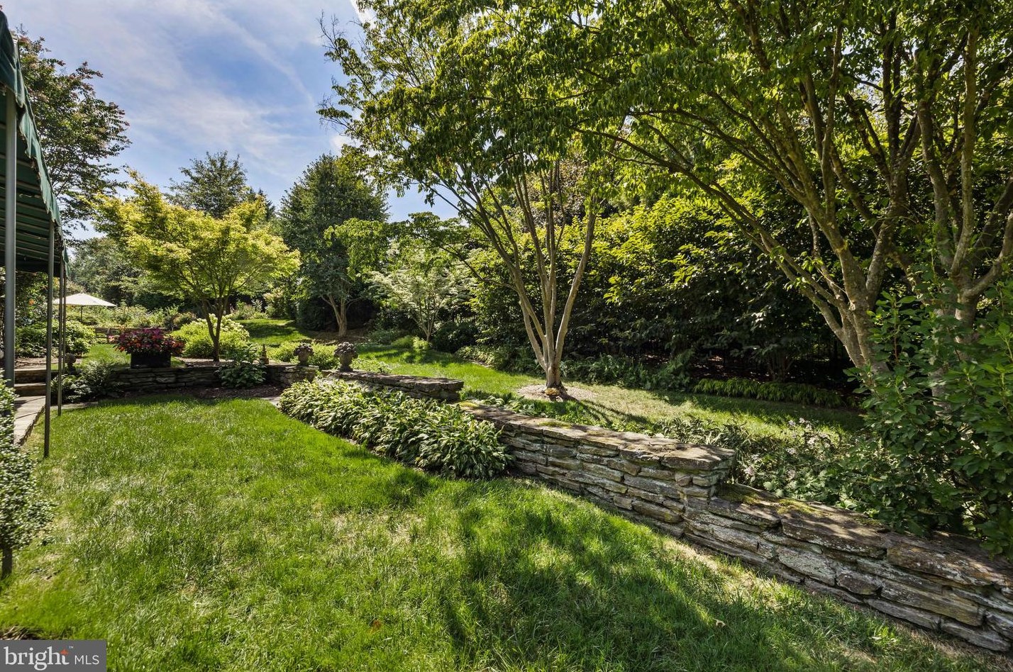 12 Meadow Rd, Baltimore MD 21225-2642 exterior