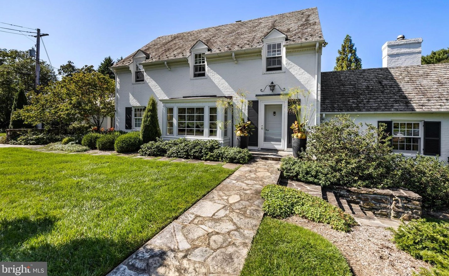 12 Meadow Rd, Baltimore MD 21225-2642 exterior