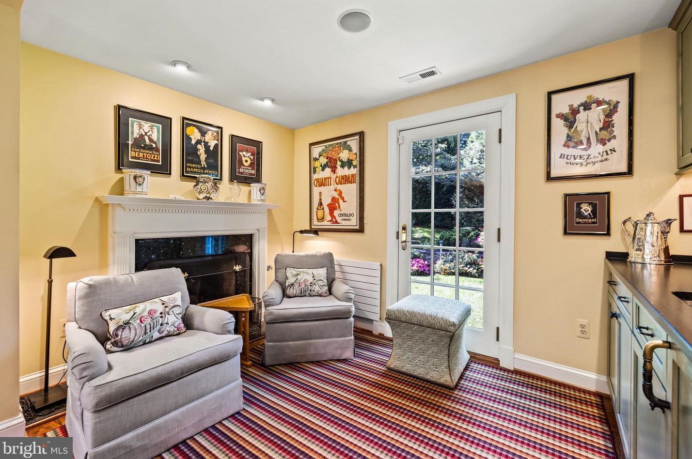 12 Meadow Rd, Baltimore MD 21225-2642 exterior