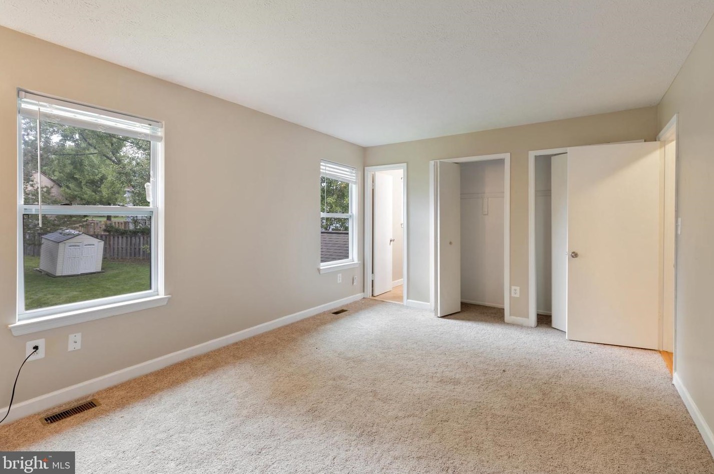 10 Malus Ct, Baltimore MD 21207-4400 exterior