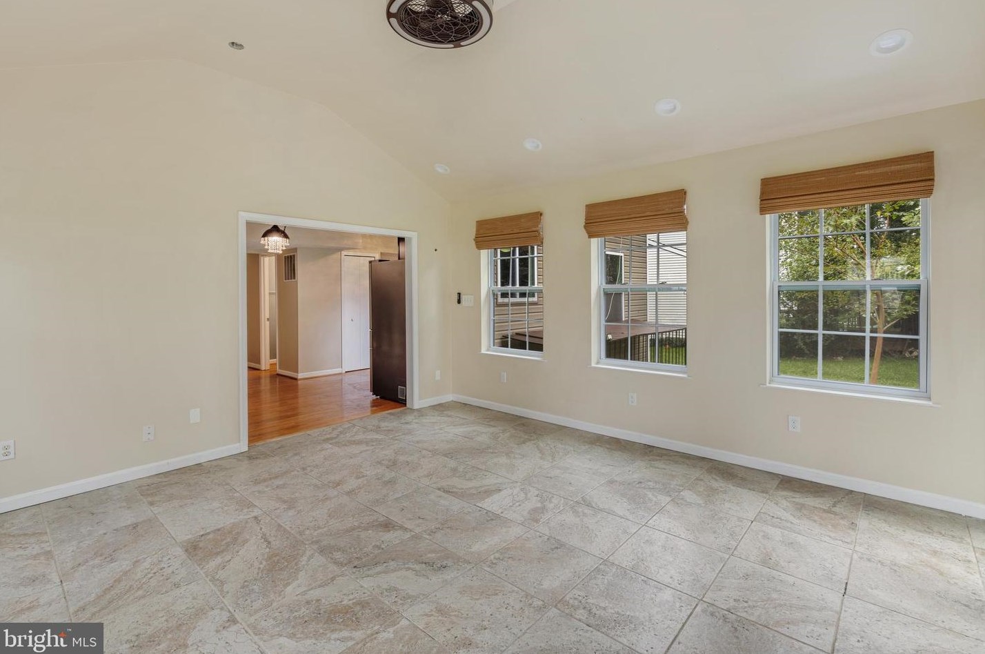 10 Malus Ct, Baltimore MD 21207-4400 exterior