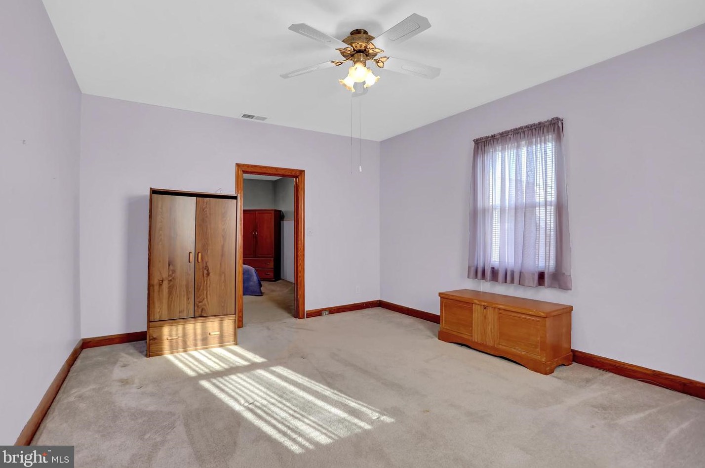 6812 Youngstown Ave, Baltimore MD  21222-1112 exterior