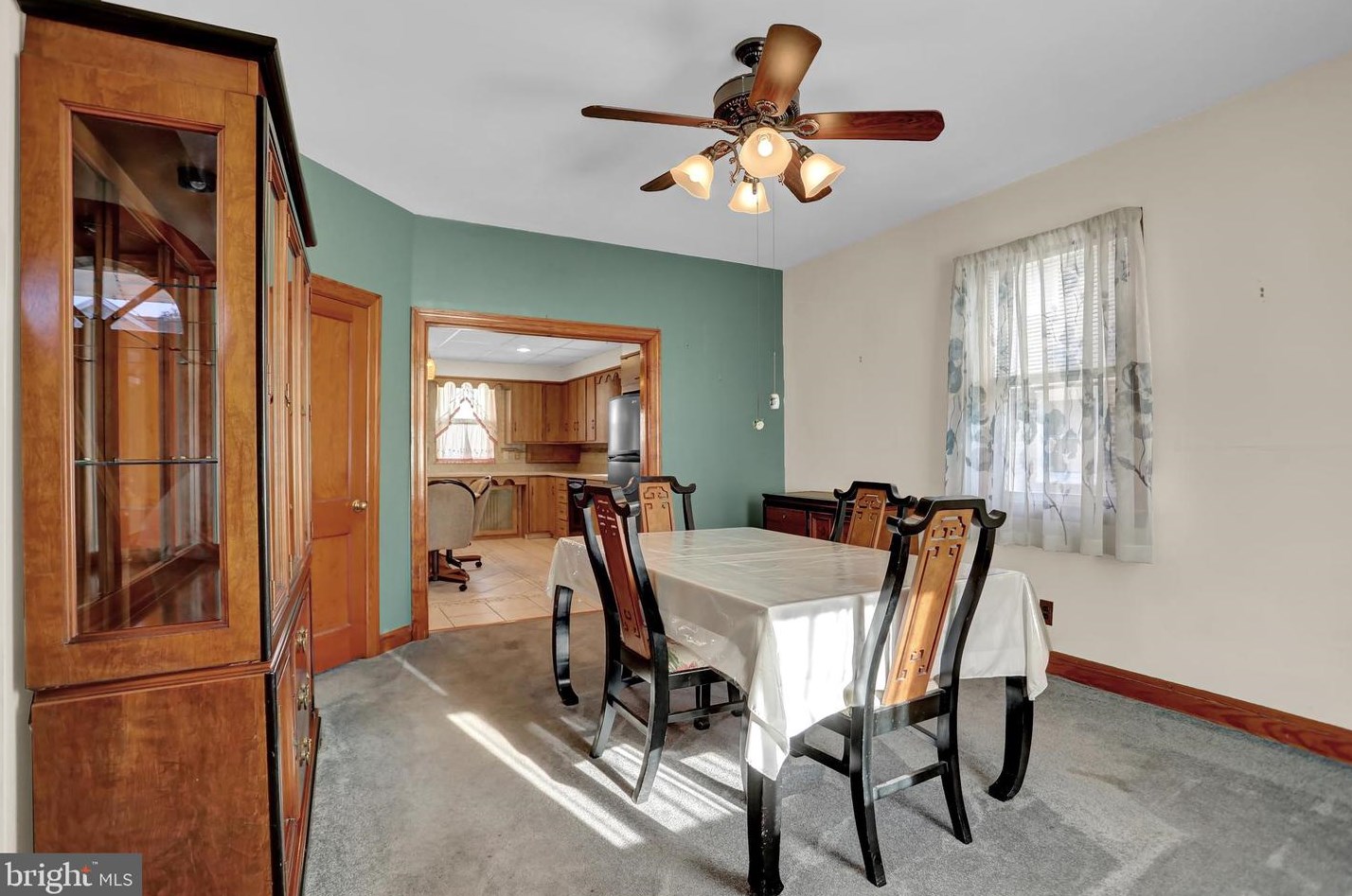 6812 Youngstown Ave, Baltimore MD  21222-1112 exterior