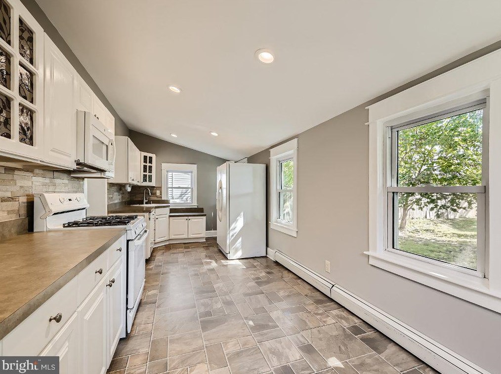 507 Dorsey Ave, Baltimore MD 21221-3506 exterior