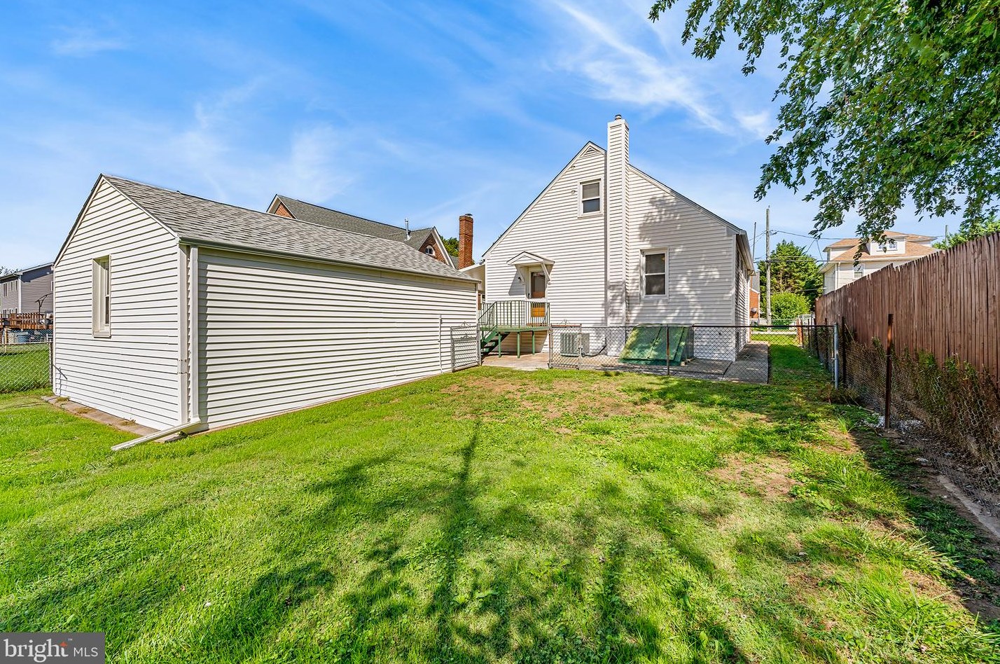 367 Townsend Rd, Baltimore MD 21221-6635 exterior