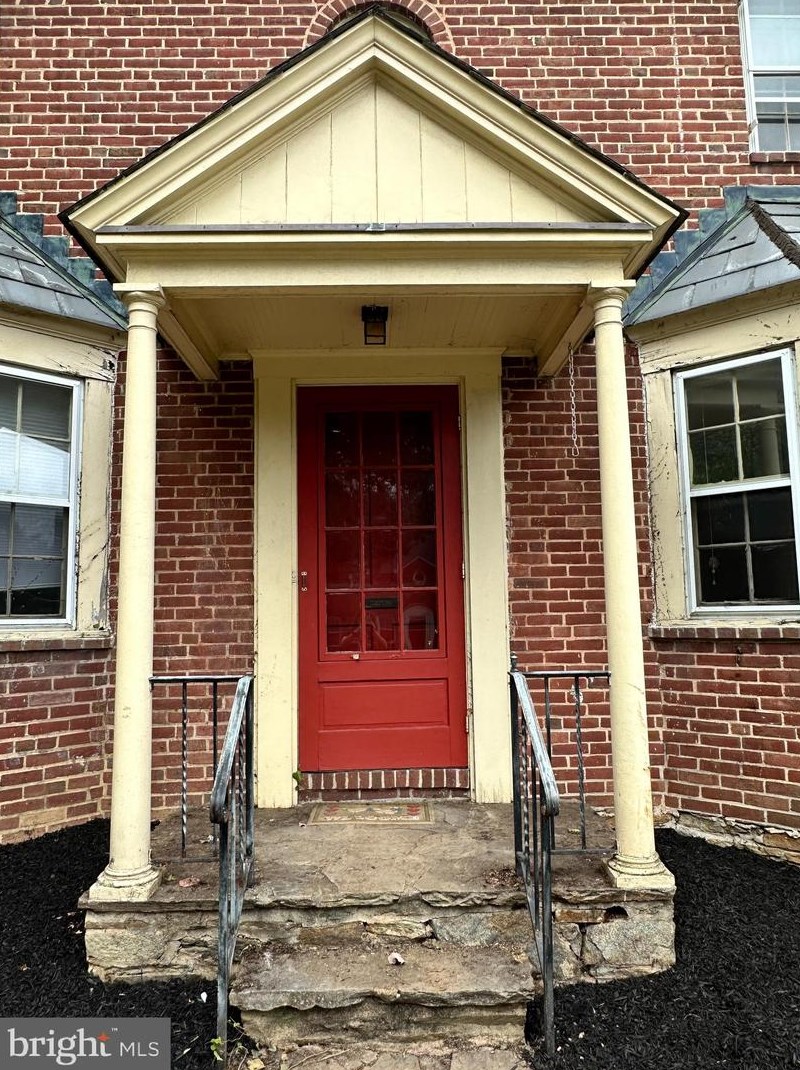 608 Stevenson Ln, Baltimore MD 21286-7601 exterior