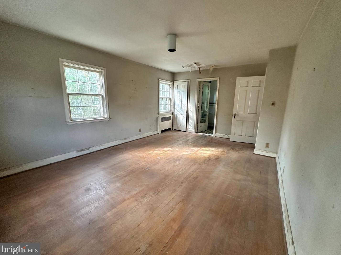 608 Stevenson Ln, Baltimore MD 21286-7601 exterior