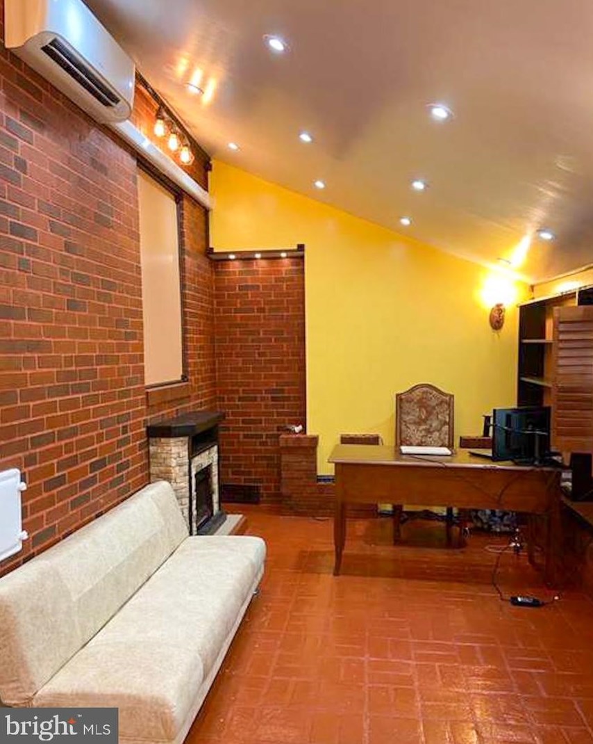3002 Dunmore Rd, Baltimore MD  21222-5131 exterior