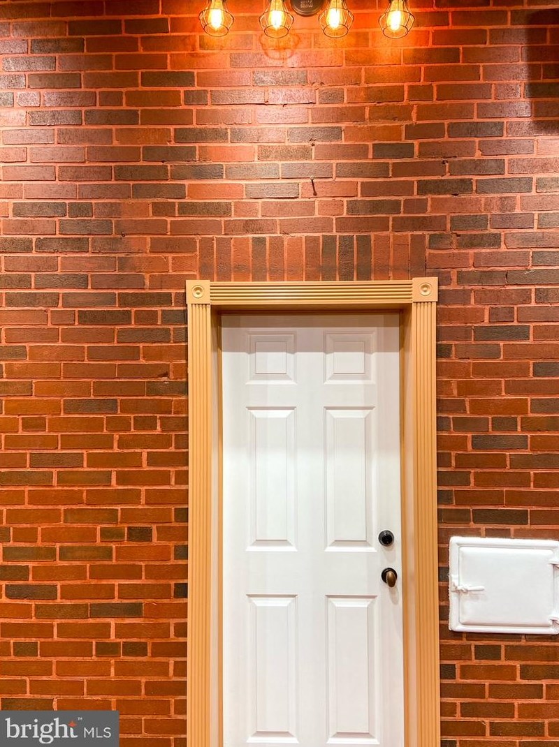 3002 Dunmore Rd, Baltimore MD  21222-5131 exterior