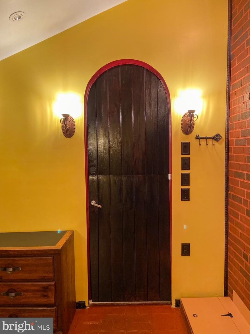 3002 Dunmore Rd, Baltimore MD  21222-5131 exterior