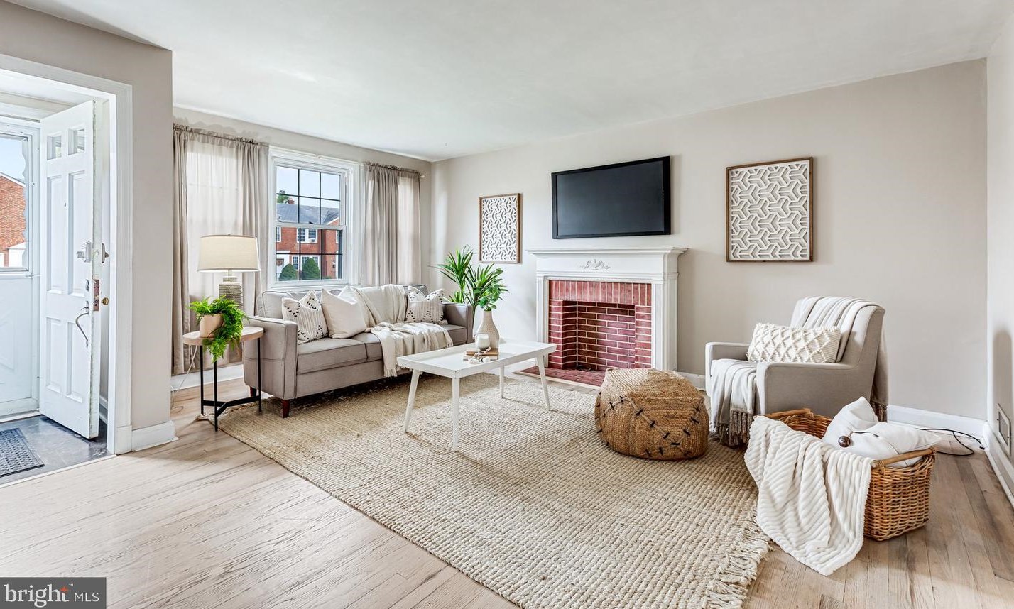 326 Whitfield Rd, Baltimore MD 21228-1809 exterior