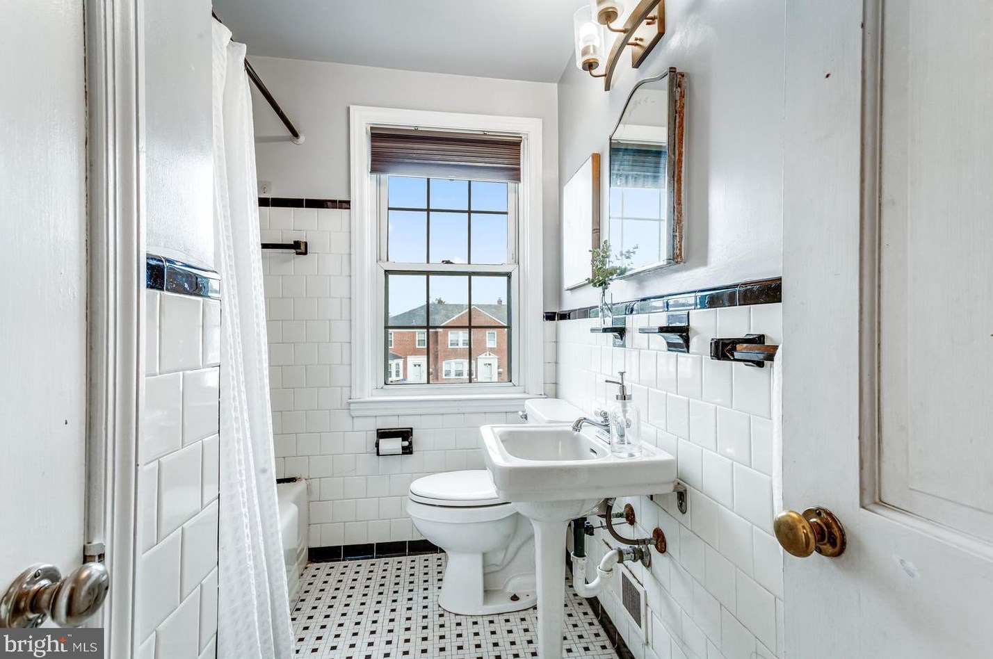 326 Whitfield Rd, Baltimore MD 21228-1809 exterior