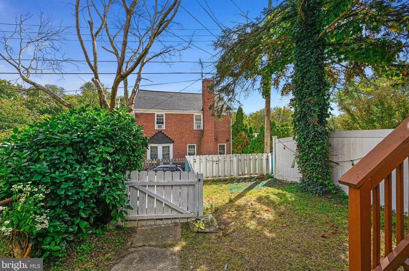 8153 Glen Gary Rd, Baltimore MD  21234-5119 exterior