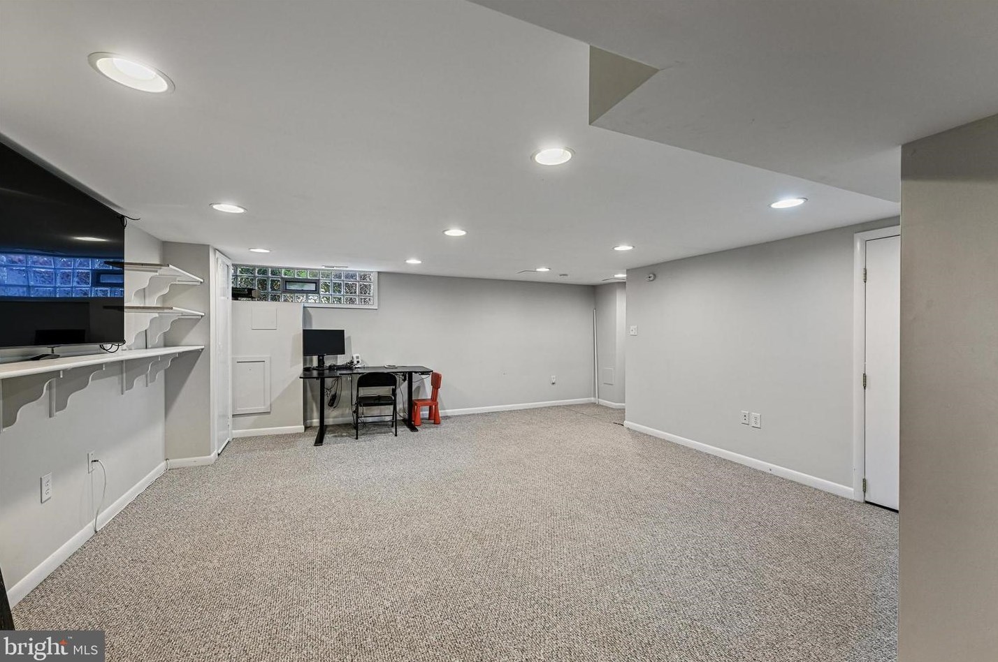 8153 Glen Gary Rd, Baltimore MD  21234-5119 exterior