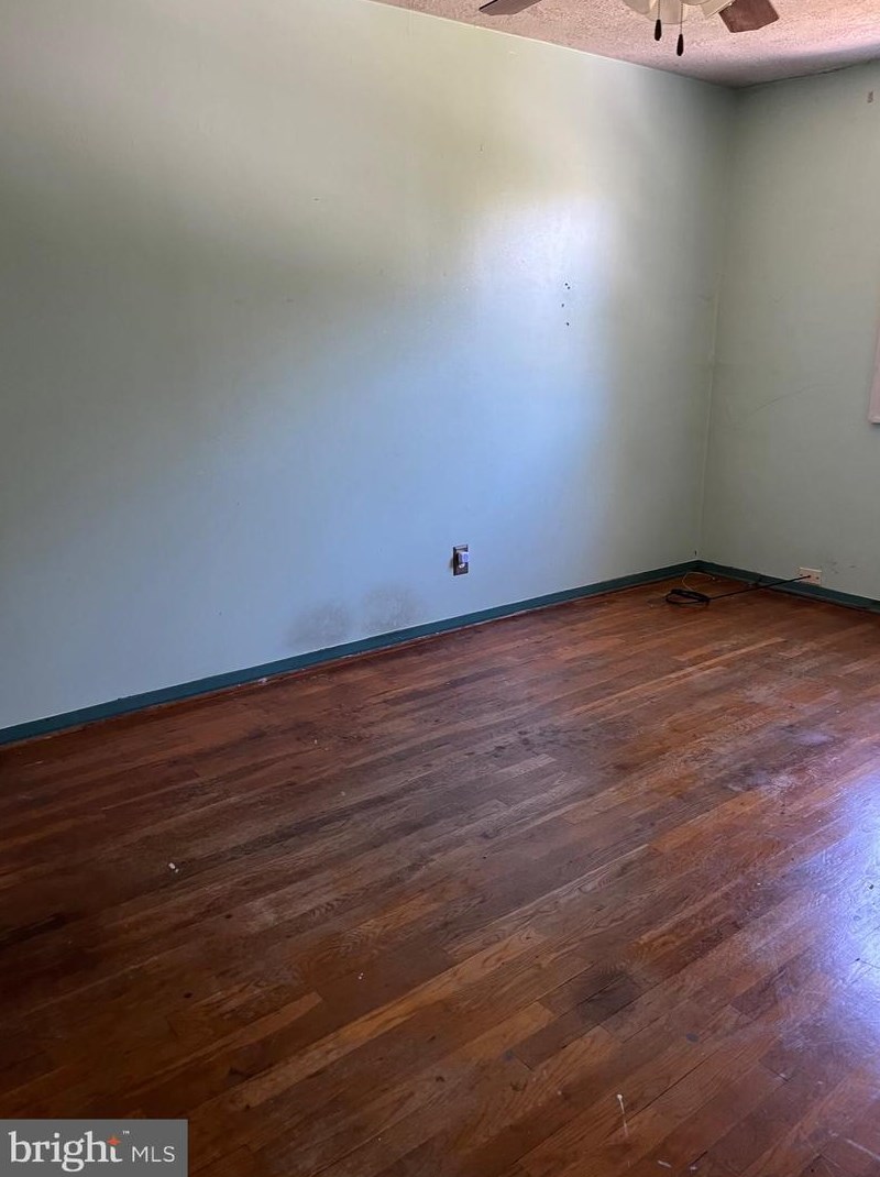 1120 Foxwood Ln, Baltimore MD 21221-5933 exterior