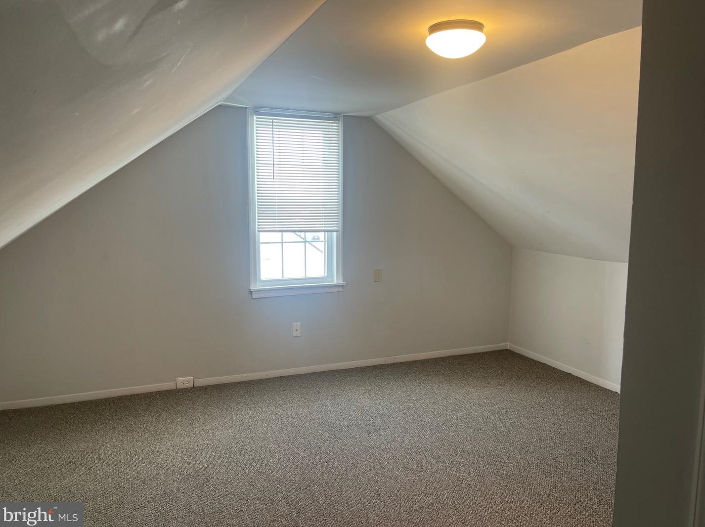1813 Middleborough Rd, Baltimore MD  21221-3014 exterior