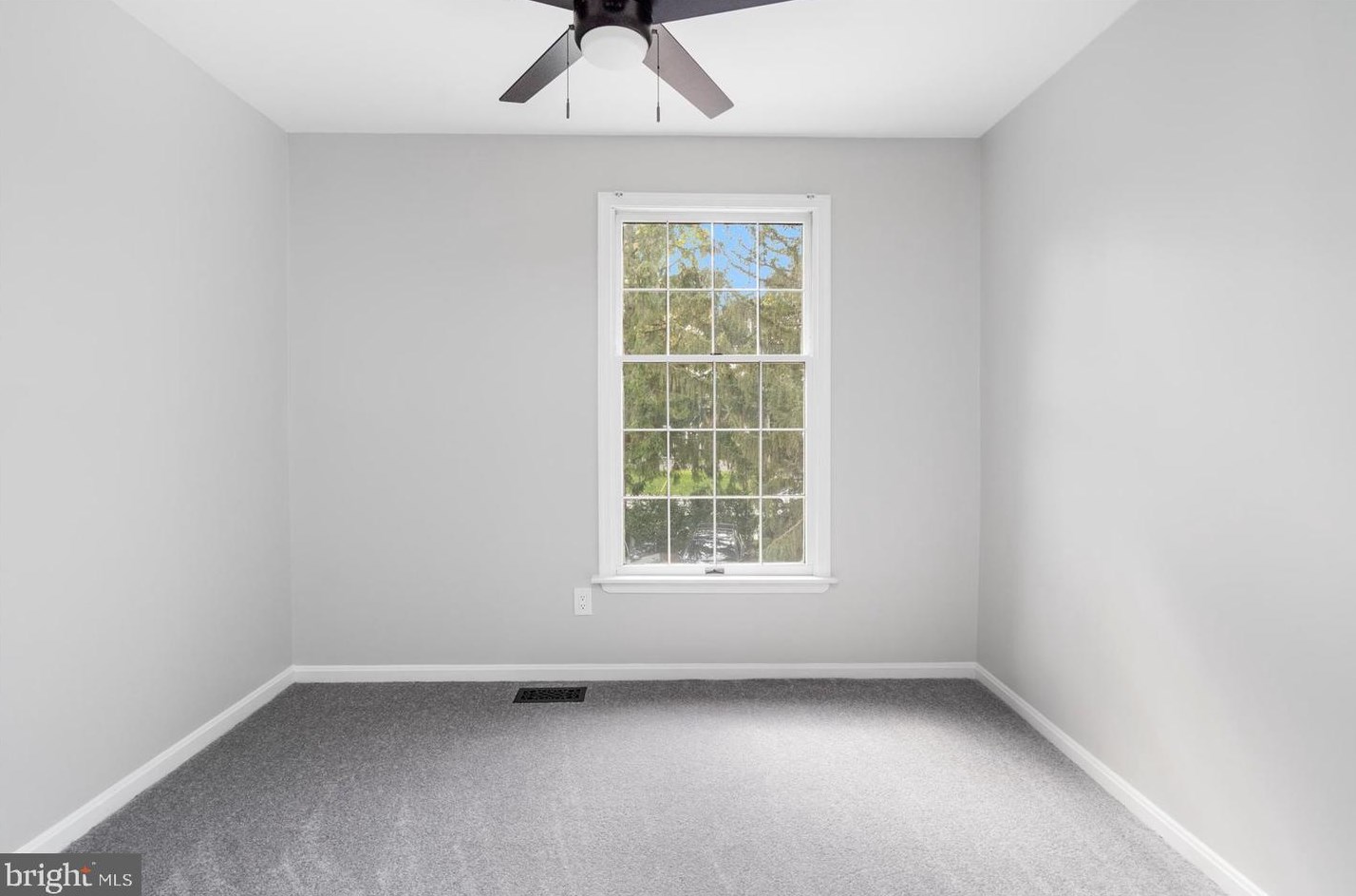 7 Parliament Ct, Baltimore MD  21212-1235 exterior