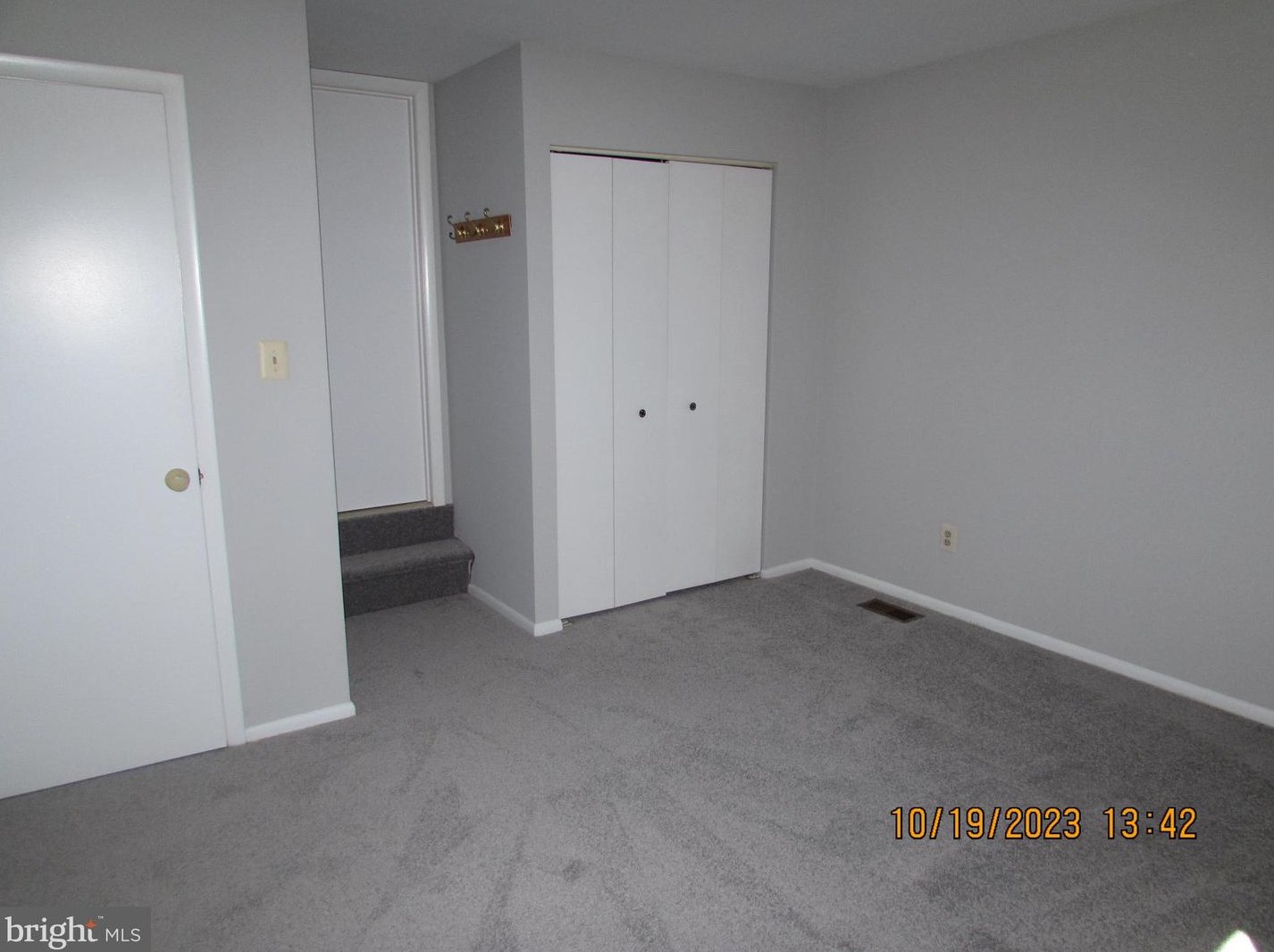 12907 Cunninghill Cove Rd, Baltimore MD  21220-1164 exterior