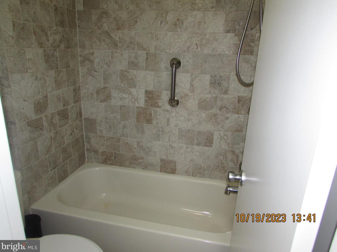 12907 Cunninghill Cove Rd, Baltimore MD  21220-1164 exterior