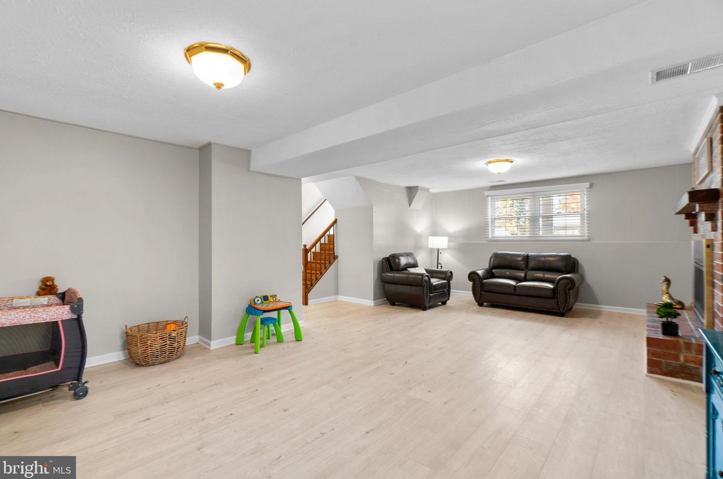 1316 Hickory Springs Cir, Baltimore MD  21228-2628 exterior