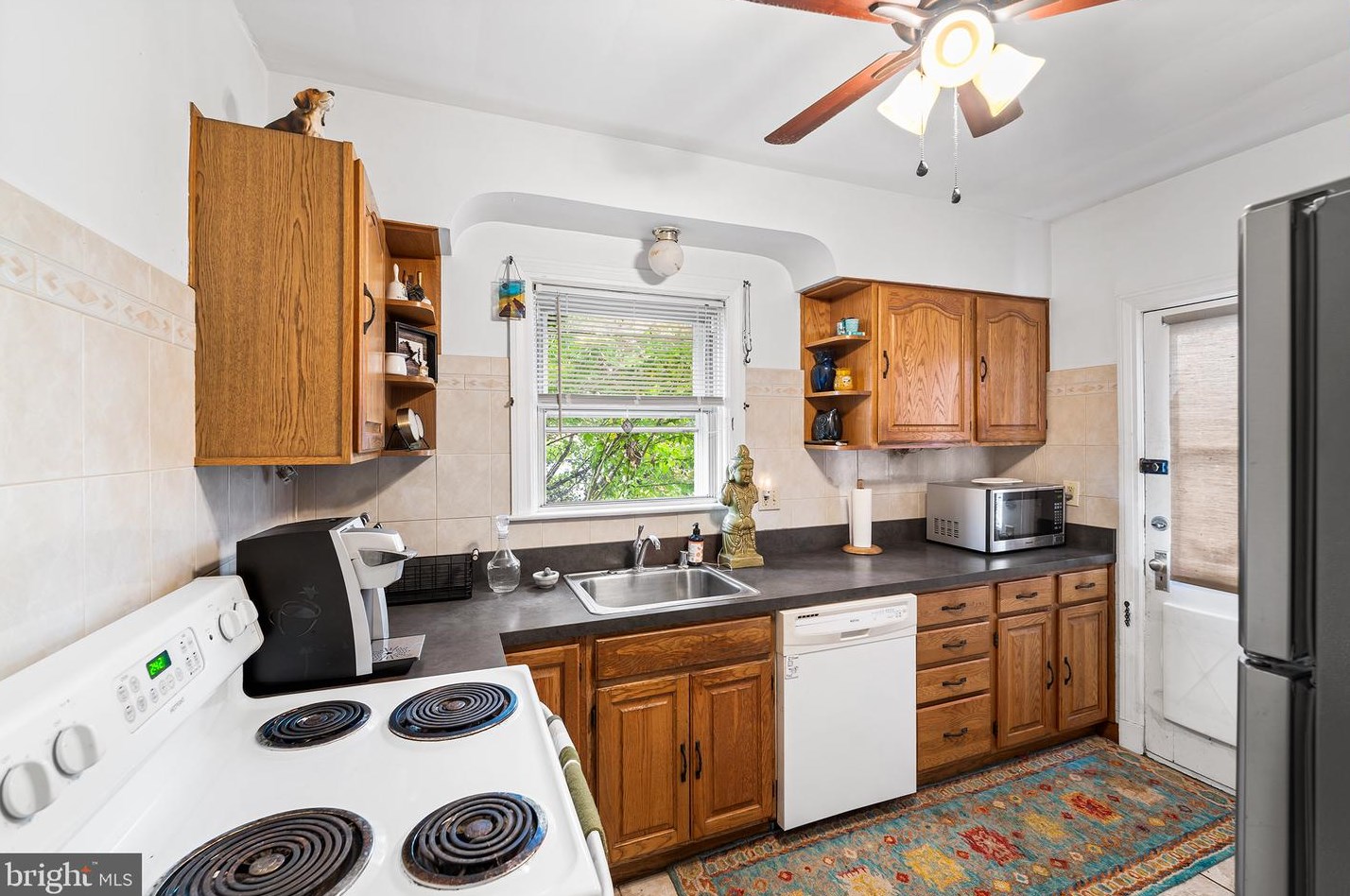 6823 Dunbar Rd, Baltimore MD  21222-5907 exterior