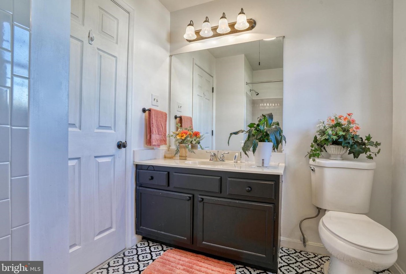 16 Leinster Garth, Baltimore MD  21236-2244 exterior