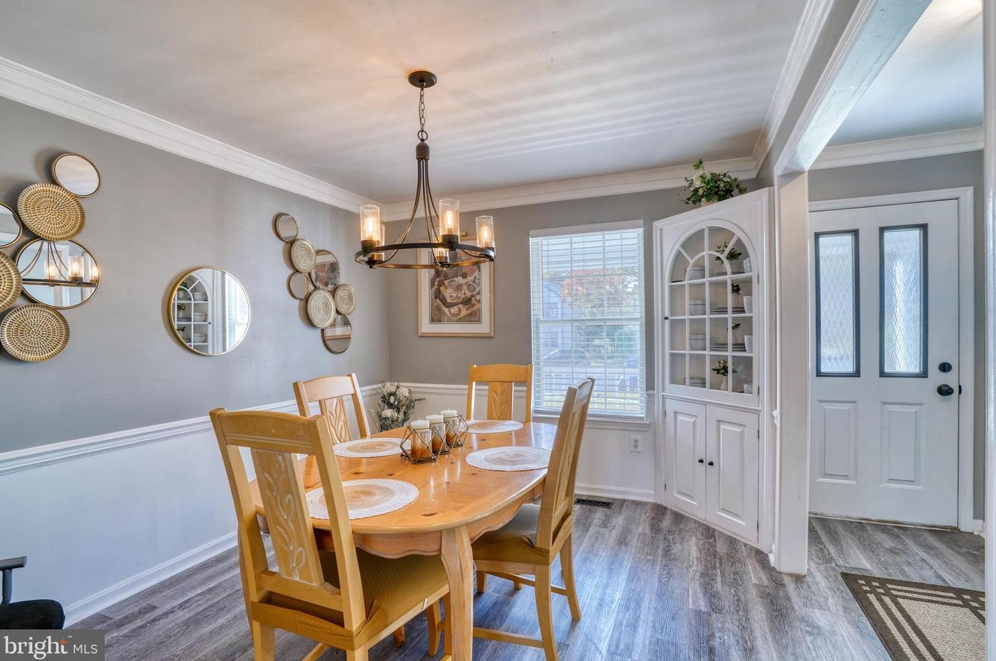 16 Leinster Garth, Baltimore MD  21236-2244 exterior
