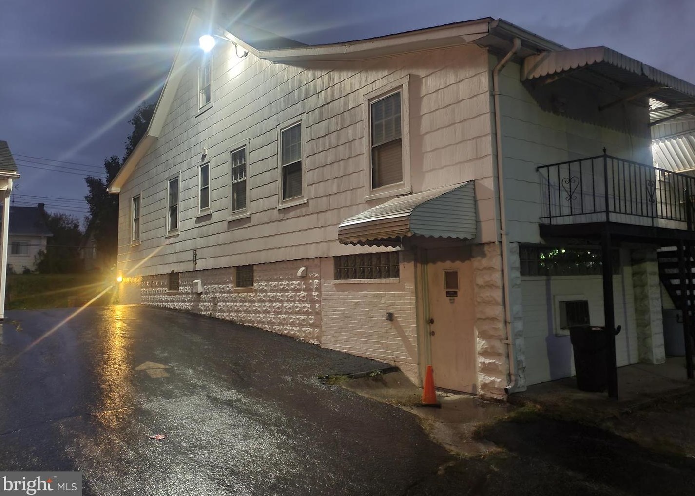 4105 Wilkens Ave, Baltimore MD  21229-4724 exterior