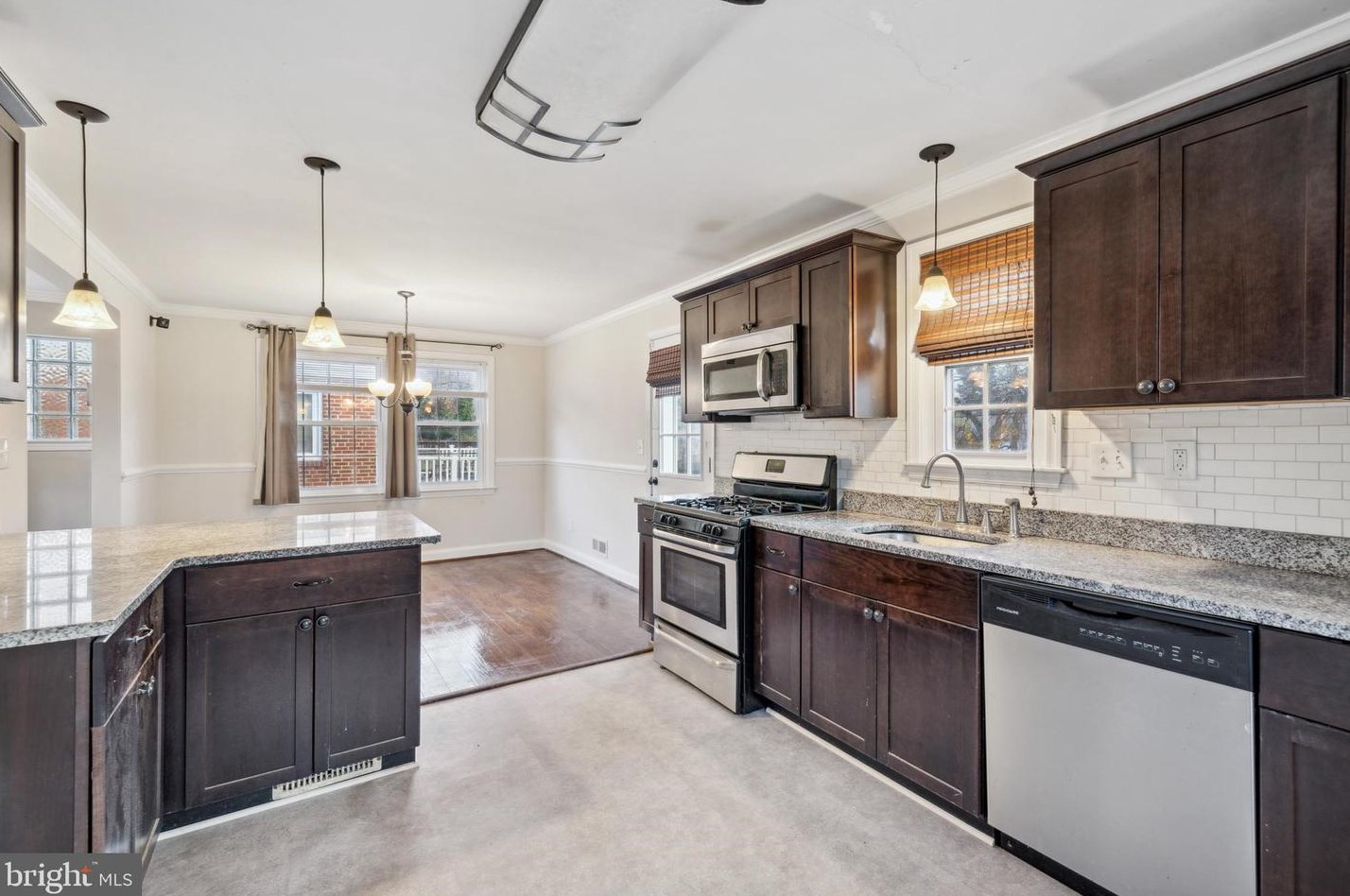 6211 Marglenn Ave, Baltimore MD  21206-2036 exterior