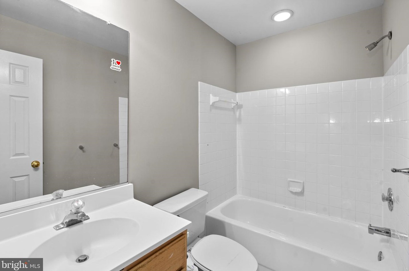 2102 Heritage Dr, Baltimore MD  21209-1752 exterior