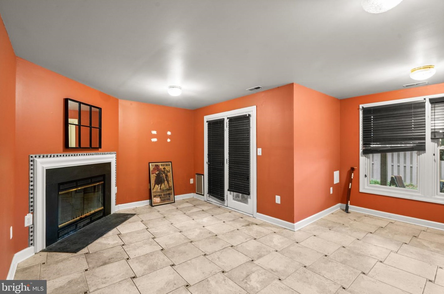 2102 Heritage Dr, Baltimore MD  21209-1752 exterior