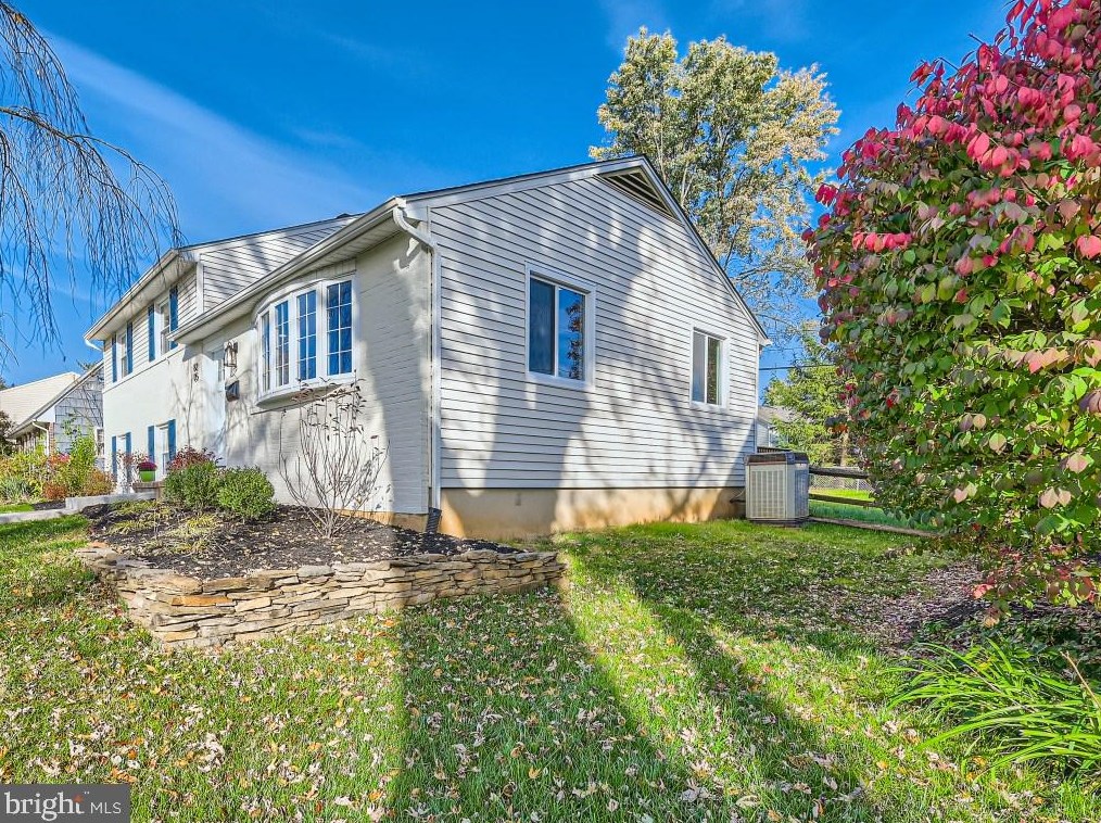 8205 Jeffers Cir, Baltimore MD  21204-1925 exterior