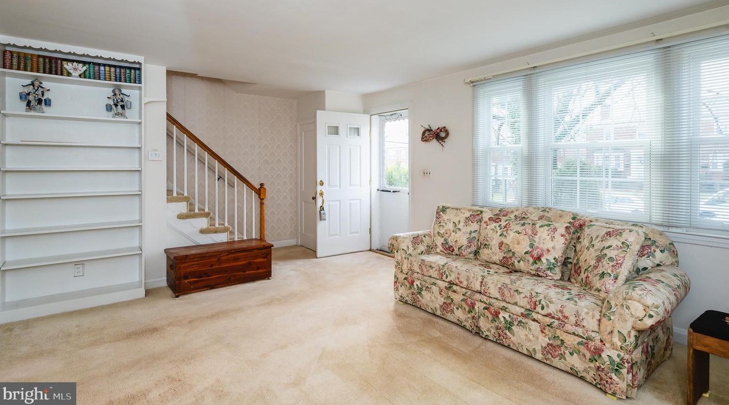 325 Stratford Rd, Baltimore MD  21218-1145 exterior