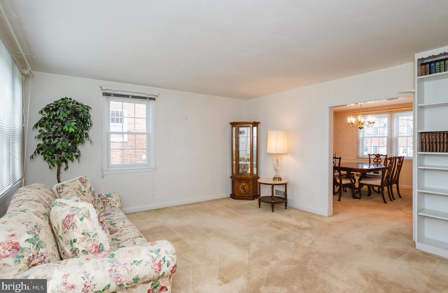 325 Stratford Rd, Baltimore MD  21218-1145 exterior