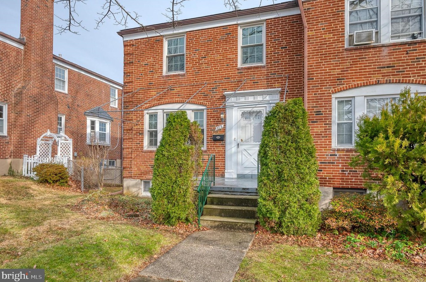 325 Stratford Rd, Baltimore MD  21228-1845 exterior