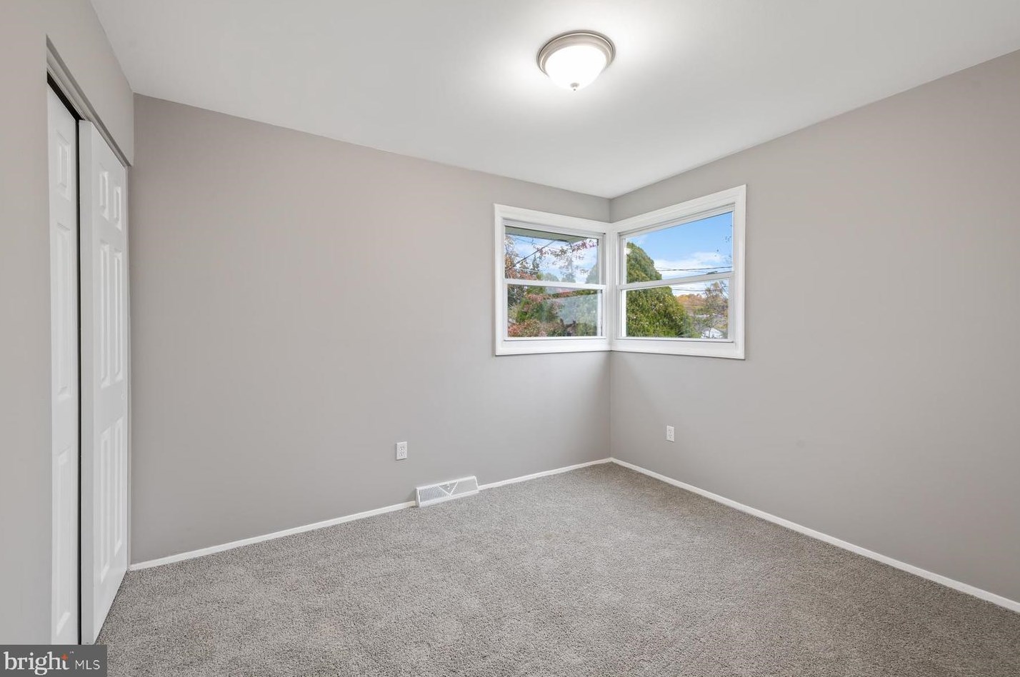 3114 Cambridge Dr, Baltimore MD  21244-3473 exterior
