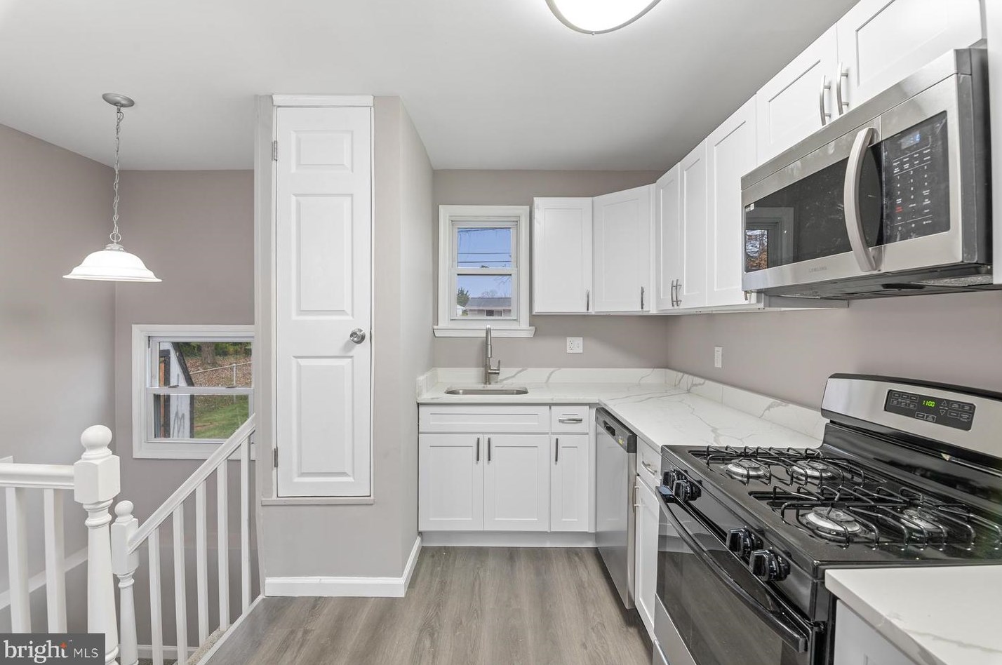 3114 Cambridge Dr, Baltimore MD  21244-3473 exterior