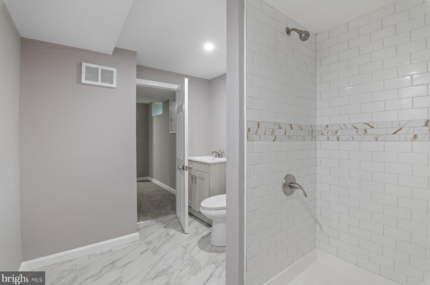 3114 Cambridge Dr, Baltimore MD  21244-3473 exterior