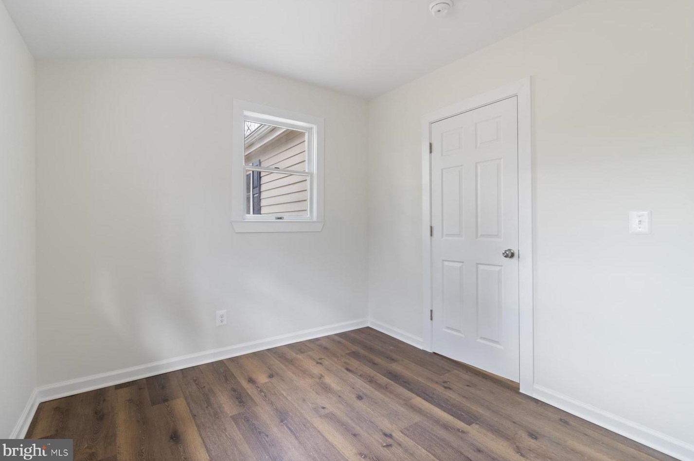 2922 Knoll Acres Dr, Baltimore MD  21234-1128 exterior
