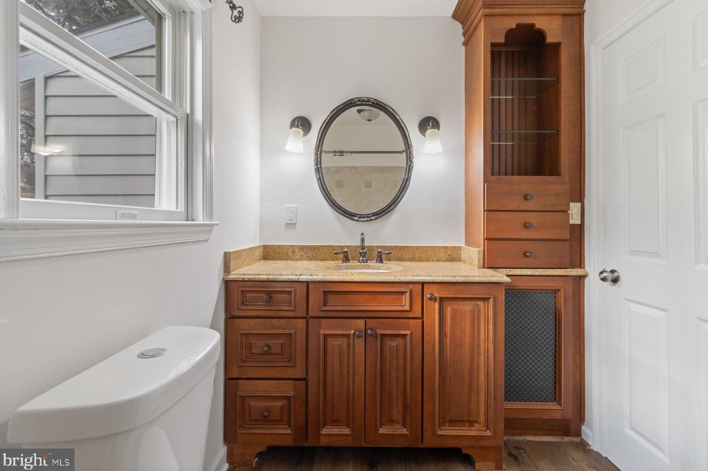 2922 Knoll Acres Dr, Baltimore MD  21234-1128 exterior