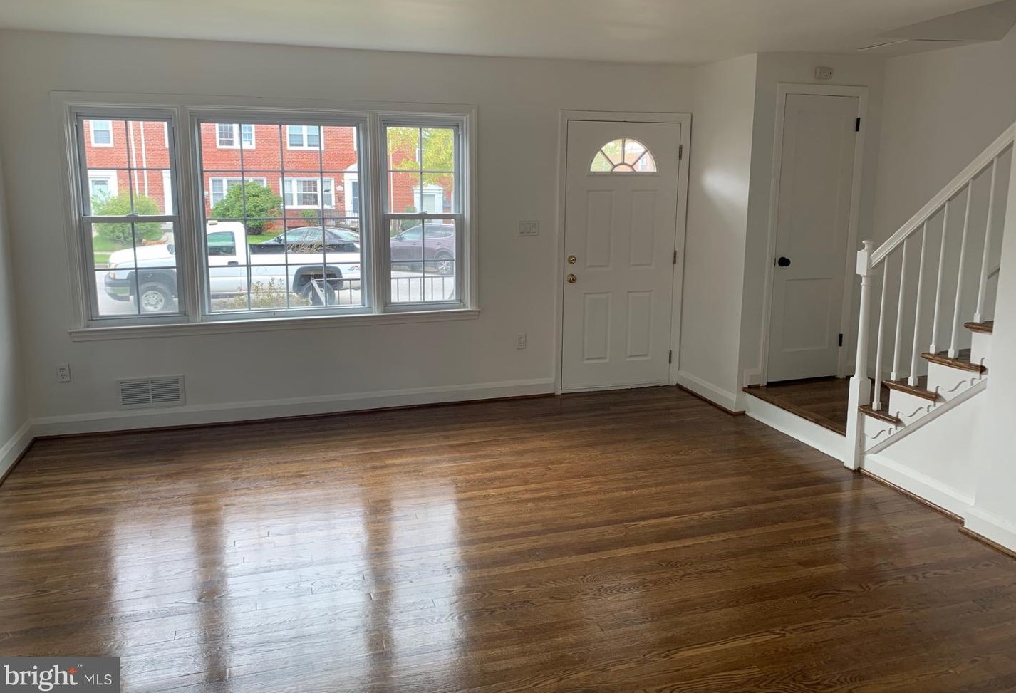 933 Radcliffe Rd, Baltimore MD  21204-2602 exterior