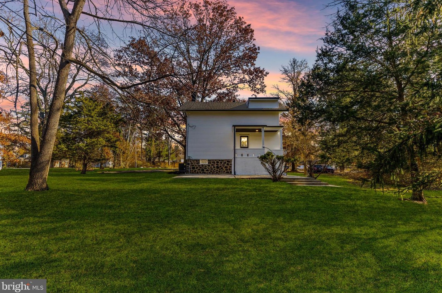 7207 Rockridge Rd, Baltimore MD  21207-4639 exterior