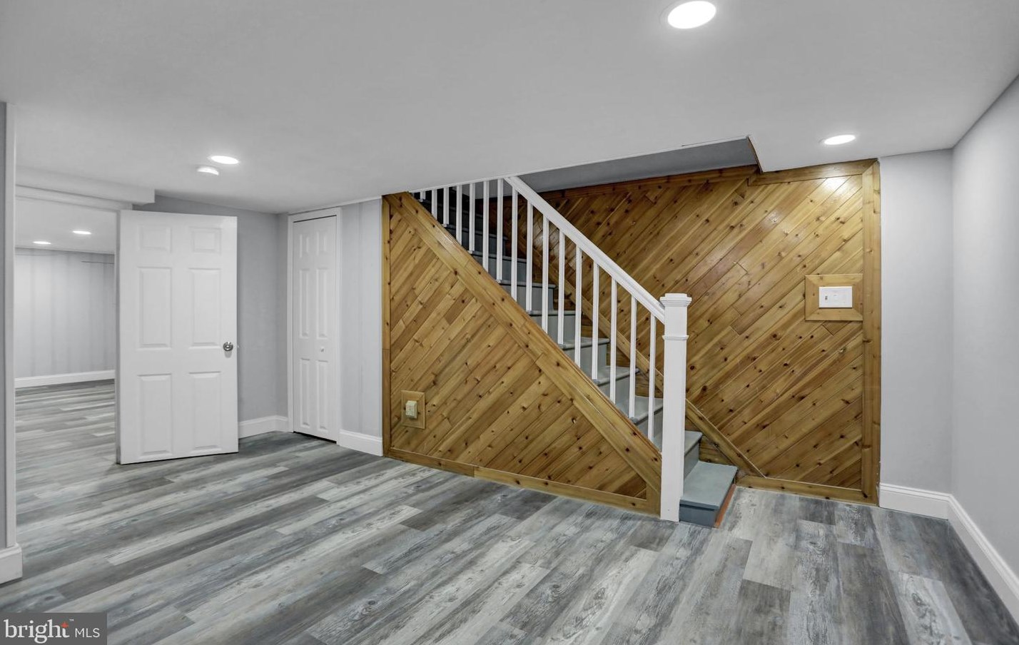 6855 Dunbar Rd, Baltimore MD 21222-5908 exterior