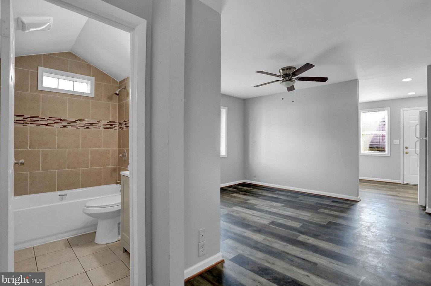 6855 Dunbar Rd, Baltimore MD 21222-5908 exterior