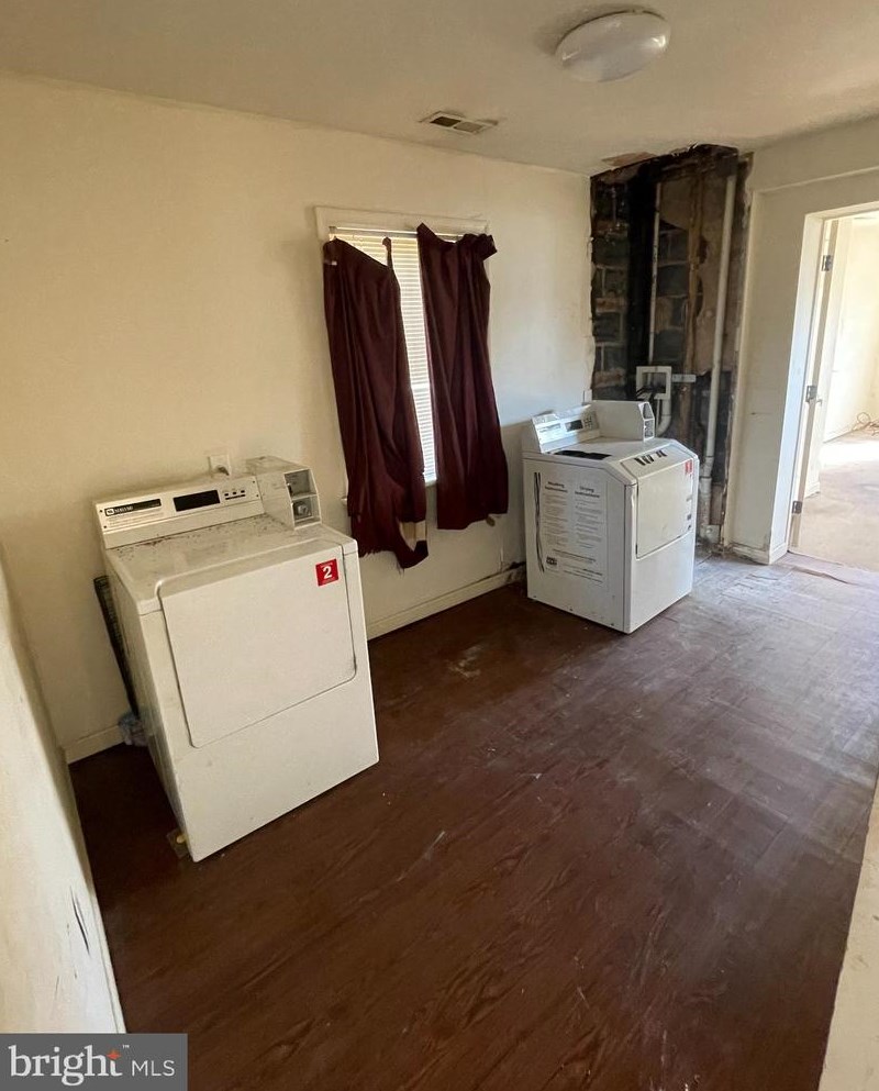 500 Meadow Rd, Baltimore MD 21212-1021 exterior